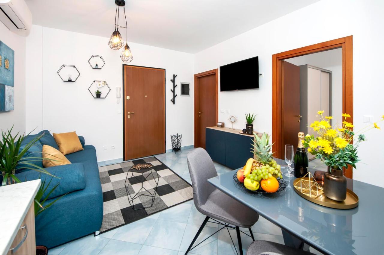 F&R Apartments II 罗维尼 外观 照片