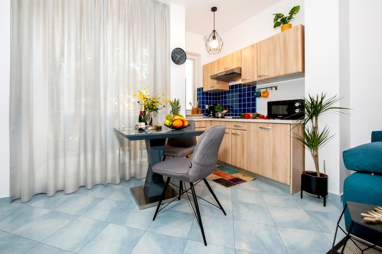 F&R Apartments II 罗维尼 外观 照片