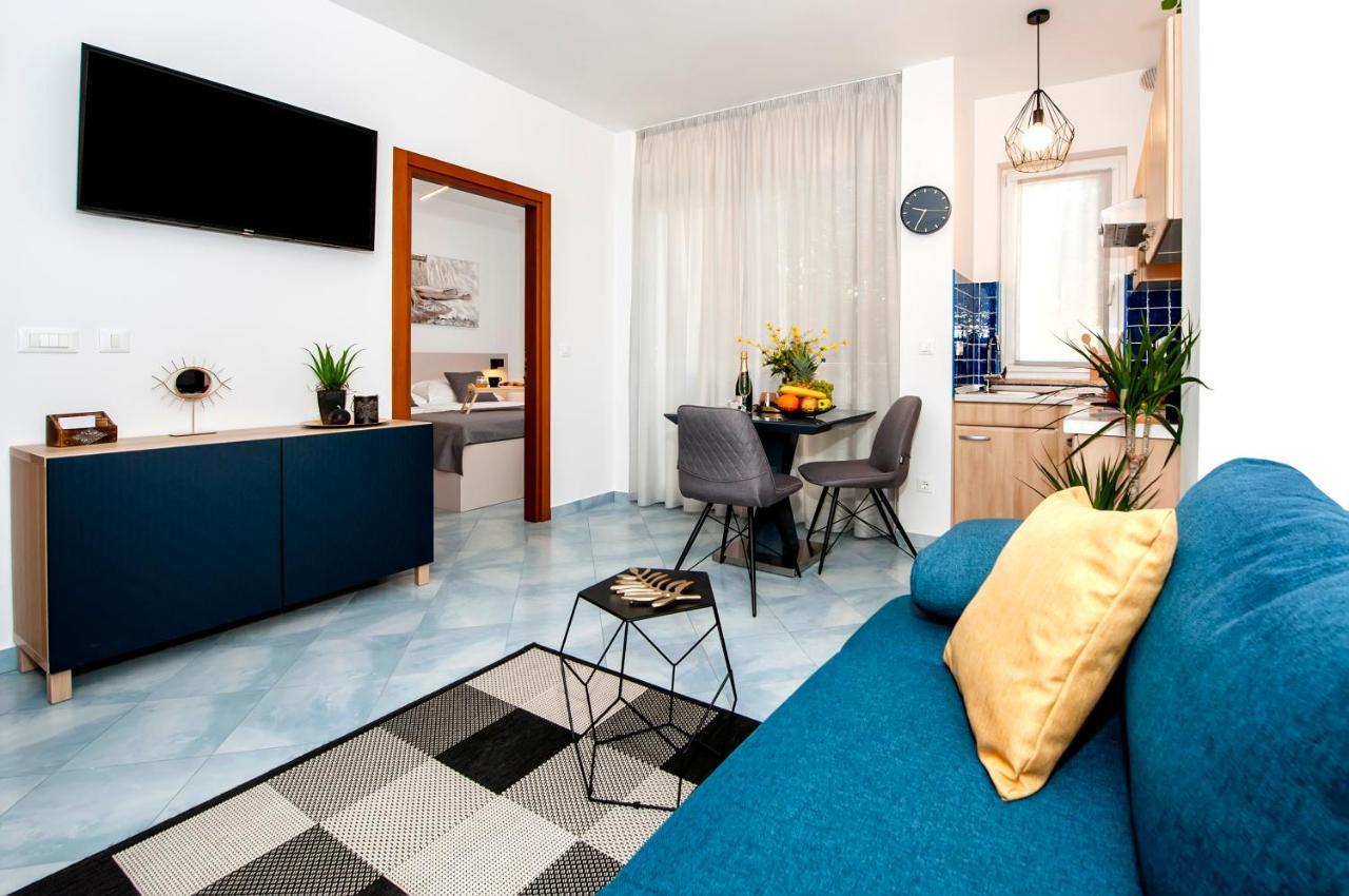 F&R Apartments II 罗维尼 外观 照片